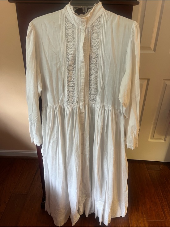 Eileen West Dresses & Skirts - Vintage Eileen West for Queen Anne’s Lace White Cotton Lace Maxi Gown. Size L.